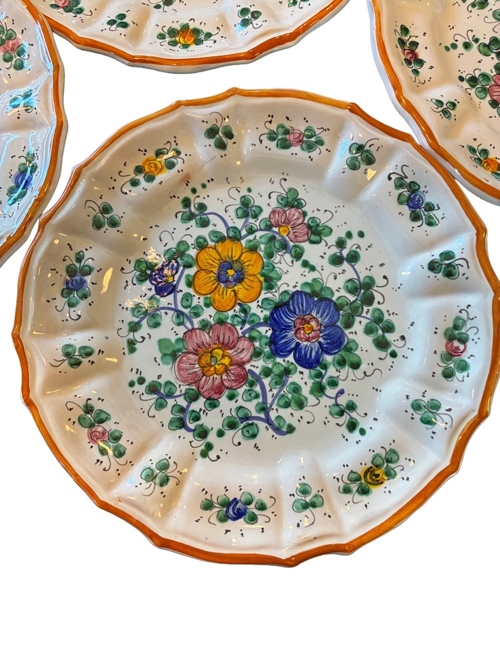 Vintage Deruta Italy Hand Painted Majolica Floral Wall Plates Set of 4 - READ - Picture 5 of 11